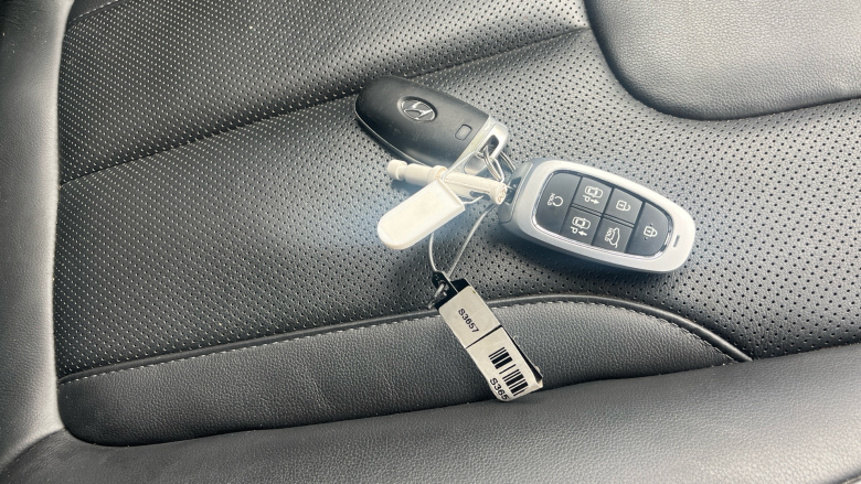 Hyundai SANTA FE 1.6 TGDi Hybrid Ultimate 5dr 4WD Auto Hybrid Estate